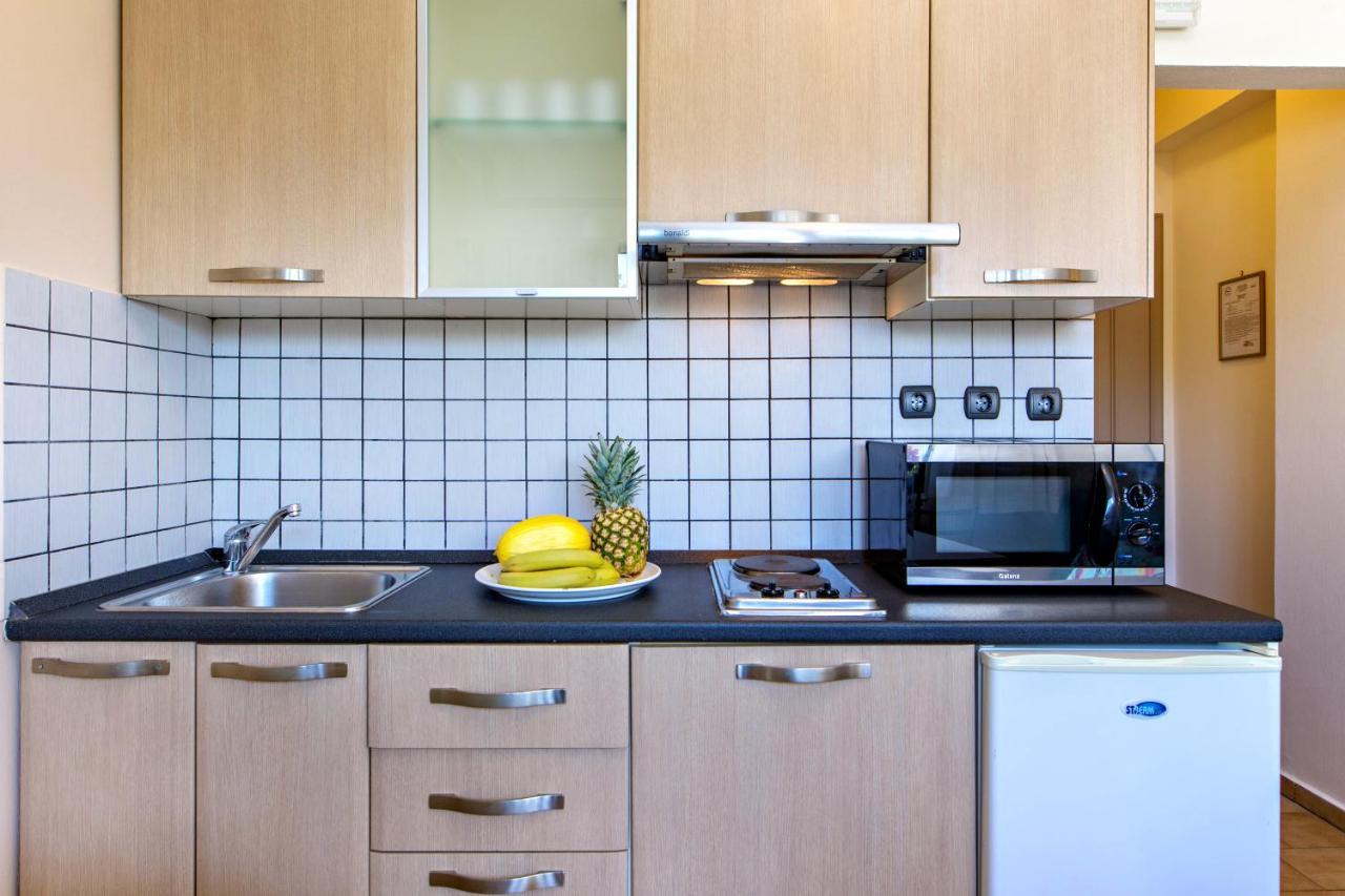 Lefka Apartments Parigoria Екстериор снимка