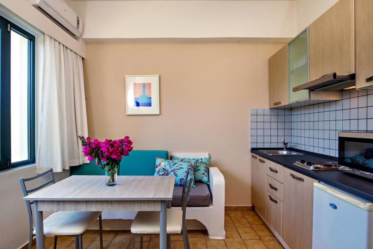 Lefka Apartments Parigoria Екстериор снимка
