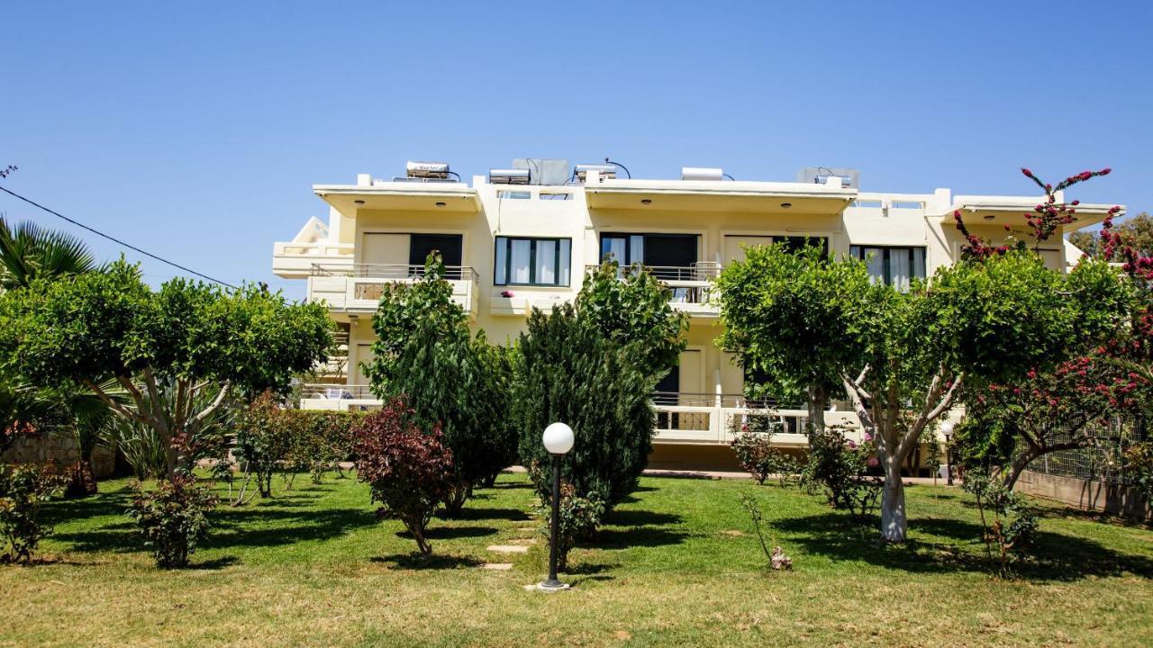Lefka Apartments Parigoria Екстериор снимка
