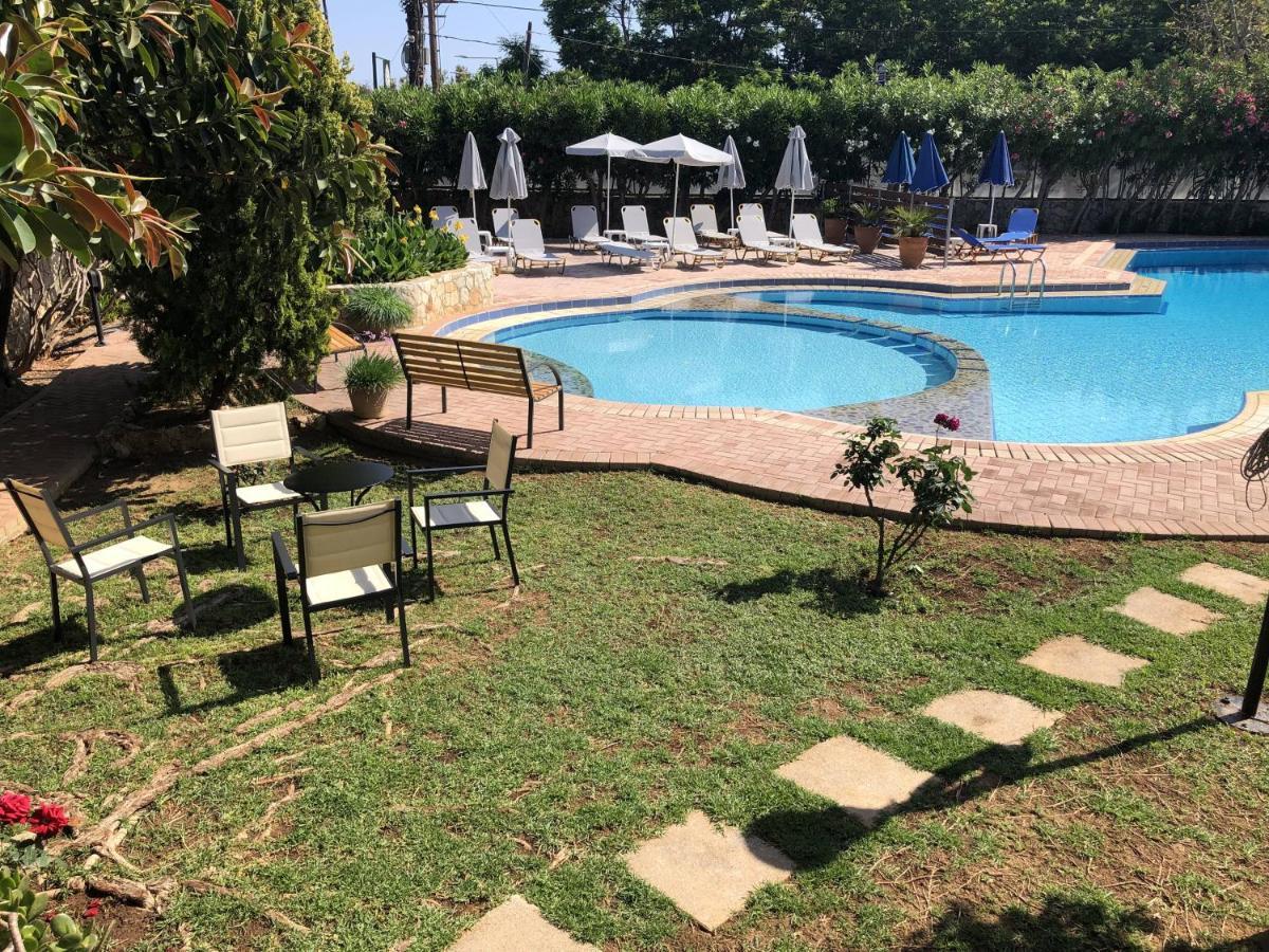 Lefka Apartments Parigoria Екстериор снимка