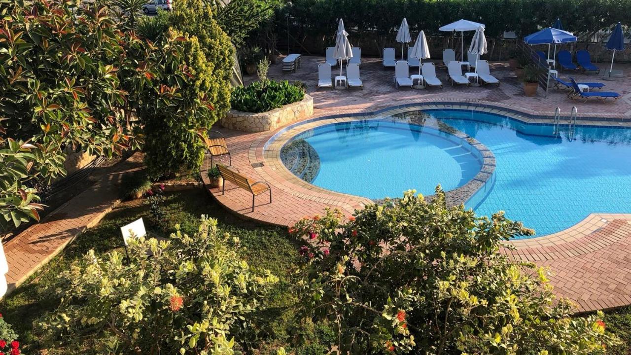 Lefka Apartments Parigoria Екстериор снимка