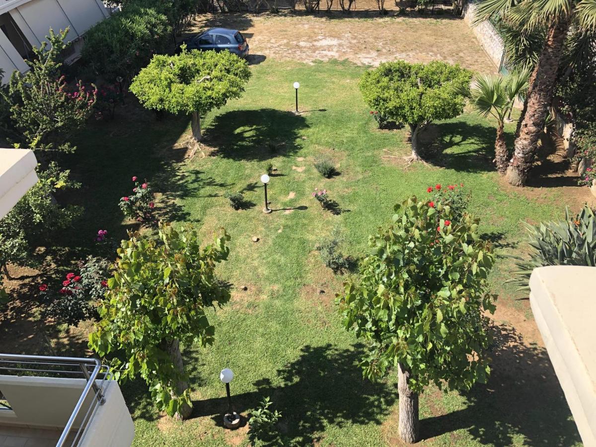 Lefka Apartments Parigoria Екстериор снимка