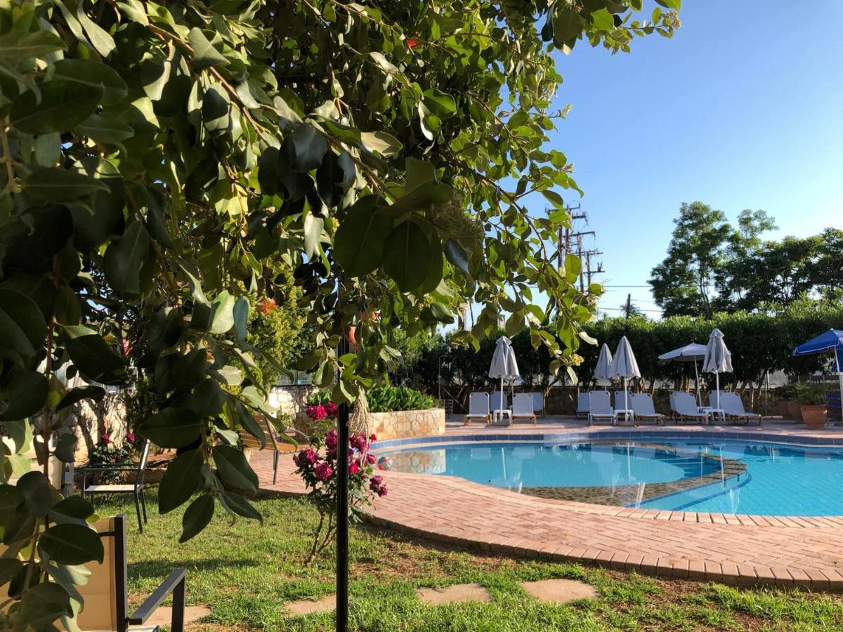 Lefka Apartments Parigoria Екстериор снимка